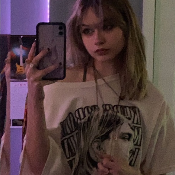 Meet your Posher, Paige - Picture 1 of 1